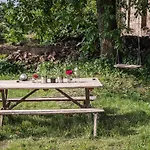 Na Dobro-druznem Statku *