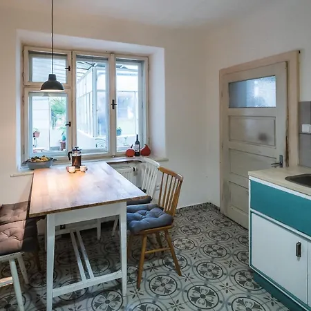 Na Dobro-druznem Statku Apartment Beharovice